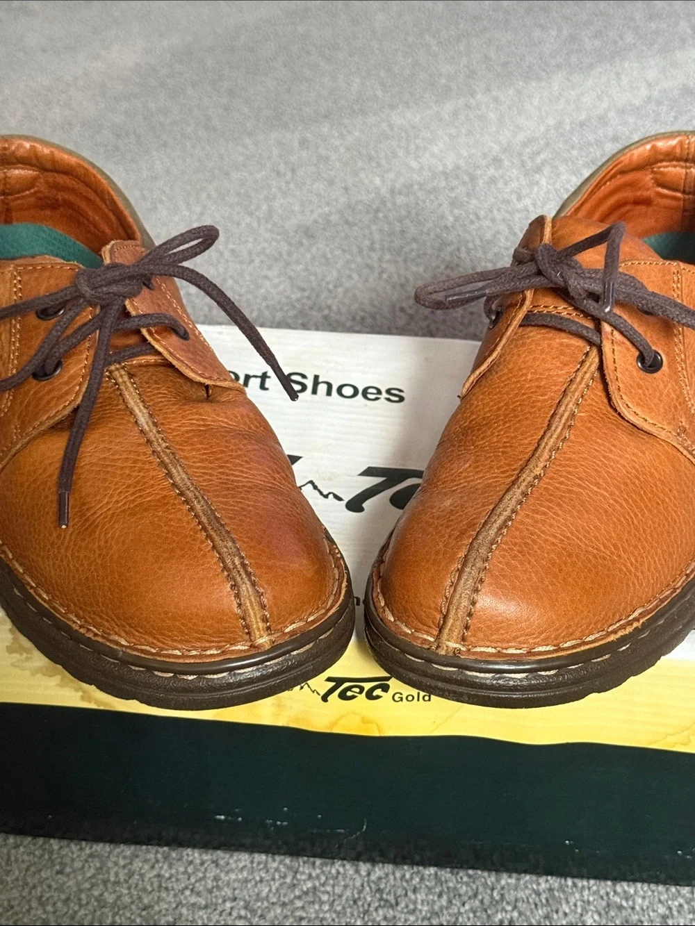 Lace-Up Leather Shoes in Tan. By Ad Tec Gold. Advanced Technology. Size 8.5.